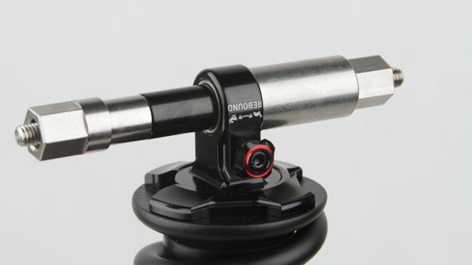 If you are unable to install your mounting hardware using your fingers, use the RockShox rear shock bushing removal/installation tool.