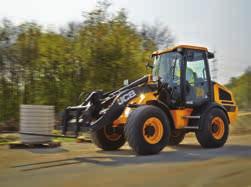 THE JCB 406, 407 AND 409 ARE HIGHLY PRODUCTIVE WHEEL LOADERS WITH OPTIMAL POWER-TO-WEIGHT RATIO, MAKING THEM PERFECT TOOL CARRIERS.