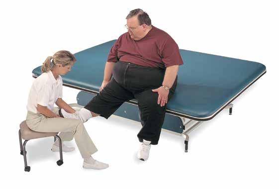 Elite Bariatric Power Mat Platform Metron quality plus the power to lift 226 and with a static weight capacity of 453. Foot control moves table through 45.7cm - 96.5cm of height range.