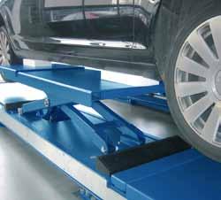 1 The scissors lifts CLT with capacities of 3500 and 5000 and the long runways are the ideal lift for wheel alignment.