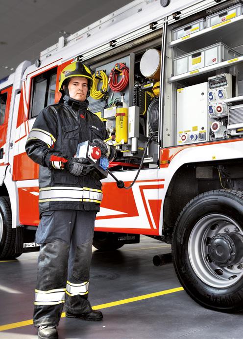 EPS Electric Power System Rosenbauer HYBRID: Generally, the term hybrid in the field of technology means a system in which two technologies are combined with