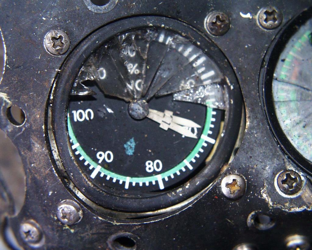 Dual NG Gauge was found with the No.1 Engine needle at 71% NG and No. 2 Engine needle at 67% NG.