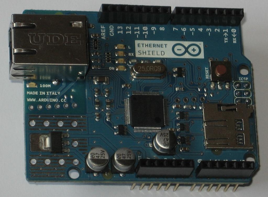 2.3. RELE 9 Slika 2.2: Arduino Ethernet Shield, mrežna ploščica 4 pa za izbor SD. Ethernet Shield prejema napajanje preko Arduino ploščice na katero je priklopljena. Več v [2].
