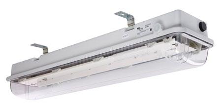65 Linear fittings EVNL LED fitting - zones 2, & 22 LED Features Operating life up to 100 000 h High lumen output - 5 000 lumens with 100% yield - LED module with diffuser Double central locking for
