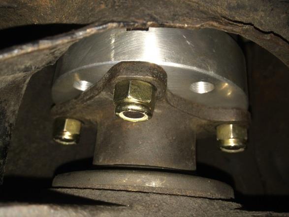 4- Install the differential flange adapter using the supplied hardware.