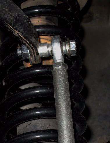 Install short half of kit front sway bar link onto axle using OE hardware. (JKD4614) d.