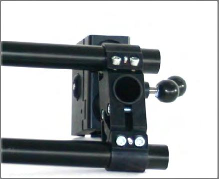 M4 threaded pins between the tensioning screws Figure 46: Fully assembled adapter with modified tube lengths and tube end stoppers Figure 44: M4 threaded pins to open the clamp to move the clamp