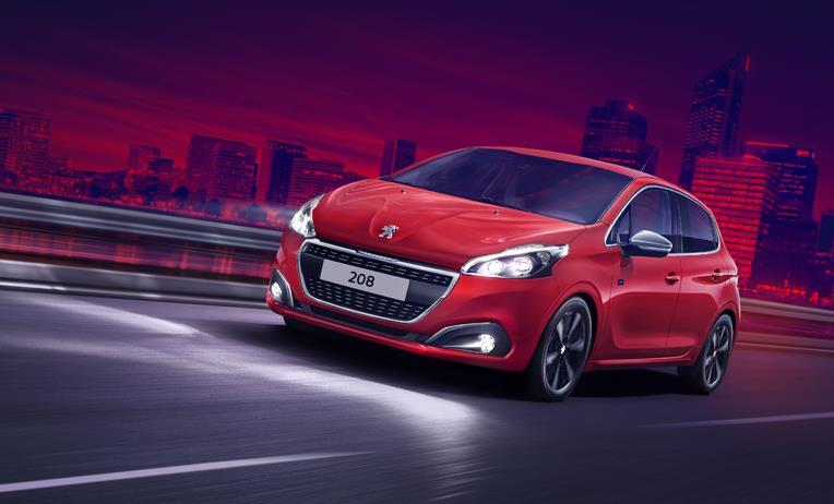 208 MOTABILITY 208 The PEUGEOT 208 s sculpted shape offers sporty and elegant styling and the innovative technology and host of safety features give everyone a hand in the city.
