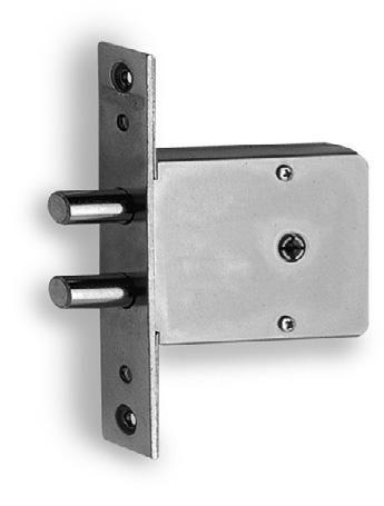 Locks for iron frames Prezzo unitario e Approved Mortice locks with cylinder. One throw, Front plate in chrome-plated steel. 1 KA key for cross-key cylinder Ref. 91.01.75 Backset 45 1401.10.