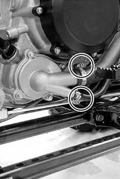 Remove the air cleaner housing and carburetor (refer to the CARBURETOR