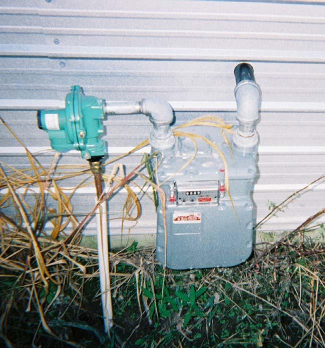 OTHER INSTALLATION ASPECTS GAS PRESSURES AND PIPING TO UNITS (cont.