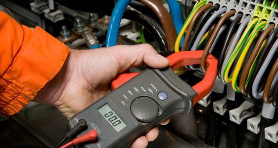 electrical apparatus; Commissioning and testing; Metering and servicing; Fault