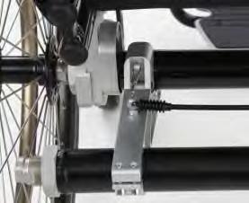 Now the actuating cable can be released. For changing the drive wheels between the wheelchair axle and the axle of the wheelbase extension, see chapter 21.