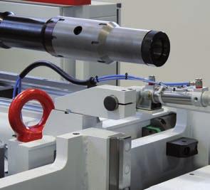 require two-way bending. The bending head allows the simultaneous use of multiple types of tooling, including different radii, compound clamps, and variable radius dies.