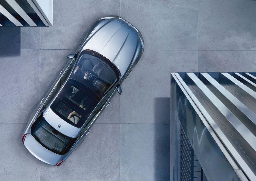 XJ XJ defines what a luxury car should be: beauty, all-round refinement and sheer exhilarating power.