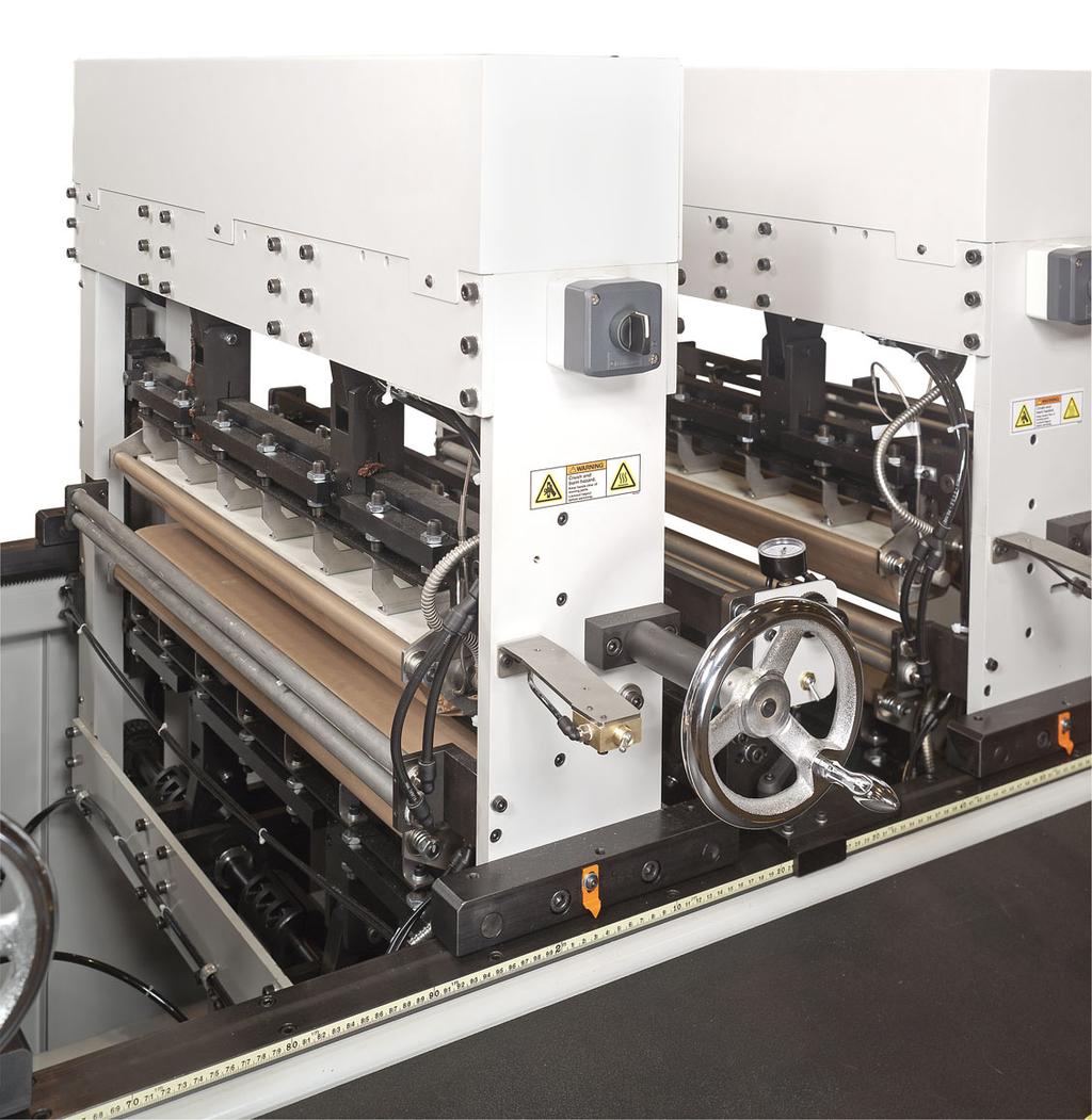 DATA SHEET CONVERTING Cross Sealer/Cross Cooler Key Features Cross Sealer Servo (or pneumatic) actuated upper and lower seal bars with air strippers for enhanced seal strength and quality.