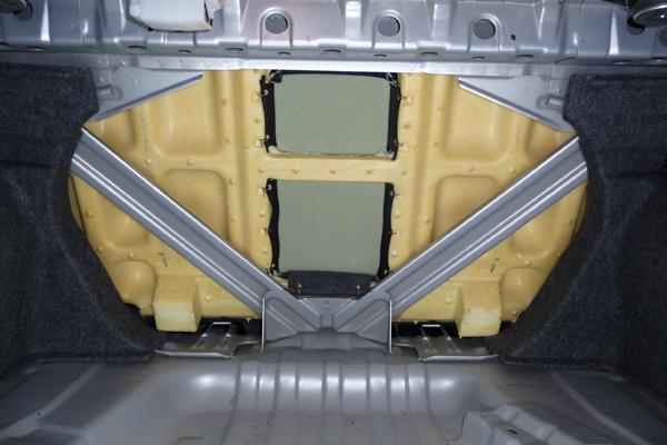 Turn off car and remove negative battery terminal. 1. Open the trunk. Remove the carpet and hard board.