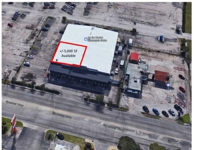 On The Border Cycle $15.12 /SF/Year Current owner of 22,000 SF building is looking to lease +/-5,000 sf.