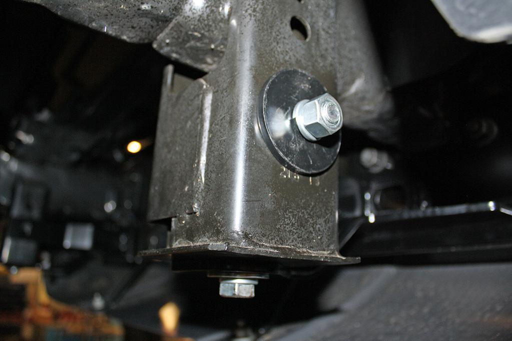 Tighten all bolts to the bolt torque requirements found at the end of these instructions.