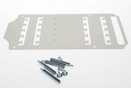 element management tray; mounts cables horizontally in central section of rack;