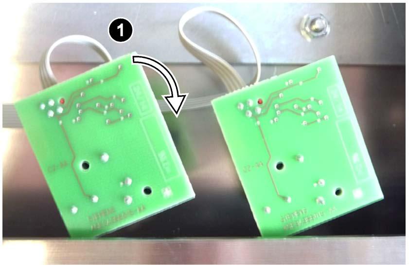 4.4 Replacing operator controls Replacing the illuminated pushbutton Removing the illuminated pushbutton