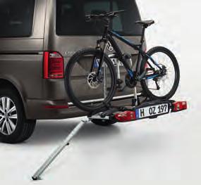 bicycles or electric bikes weighing up to 60 kg. The bicycles are fixed in place with lockable sliding spacers and a convenient ratchet system for the tyres.