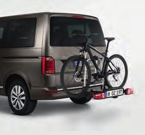 06 Volkswagen Genuine Basic Flex bicycle carrier The flexible, expandable Volkswagen Genuine Basic Flex bicycle carrier has a large folding angle to maintain access to the luggage compartment,