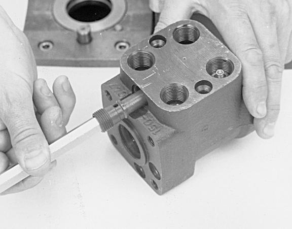 Dismantling the Pressure Relief Valve (Cartridge)