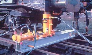 metres in a 3 hour possession period. In areas of heavy wear, the systems are capable of uplifting and transposing rail.