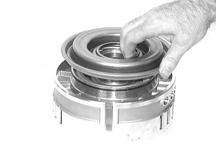 Press piston D into cylinder CD. 01273 Pull 1 O-ring seal 73.070 onto baffle plate D 73.