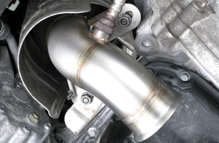 INSTALLATION OF THE AKRAPOVIČ EXHAUST SYSTEMS: 1. For Optional Down Pipe only: assemble the Akrapovič Down Pipe in the reverse order from the order in which the stock was removed.