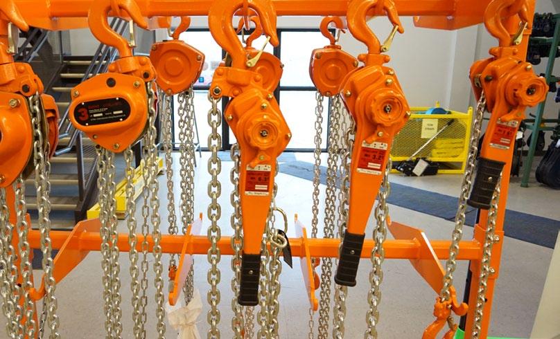 2 Chain and lever hoists Vitali International offers easy to use lever and chain hoists of the highest quality at affordable prices.