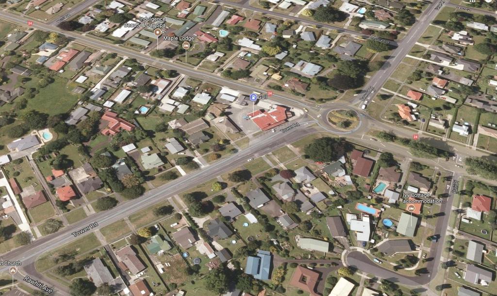 SH 24 Matamata - Tower Road Figure 4 Ariel view of turn from SH 24 into Tower Road Matamata The main street In Matamata is very wide however there are