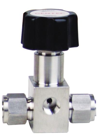 DV53 SERIES Stainless Steel Multi-way Diaphragm Valves GENTEC Valves Product Features Suitable for high purity applications Connections: FSR, NPT and GENLOK Metal-to-metal seal minimizes particle