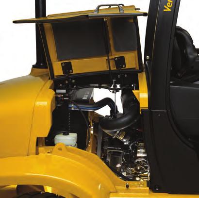 The Veracitor VX truck features gas-spring assisted, gull-wing design engine covers. Coupled with the one-piece floor plate, it provides excellent access.