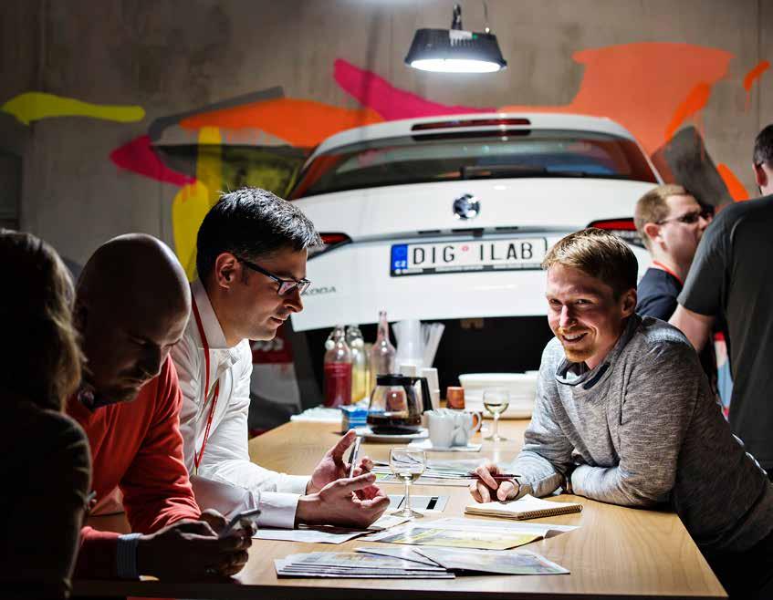 Škoda Auto podržava takmičenje talentovanih programera Smart Energy Hackathon Tokom prvog vikenda u novembru, Prag je bio potpuno fokusiran na pametne energetske koncepte na Smart Energy Hackathon.