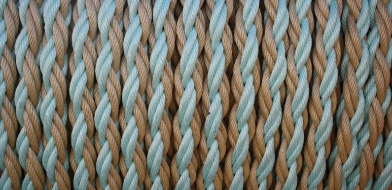 NORDIC 8 COMBINATION ROPE 8-STRAND GRAPNEL ROPE, WITH A BRAIDED CONSTRUCTION MADE OF STEEL AND FIBERS.