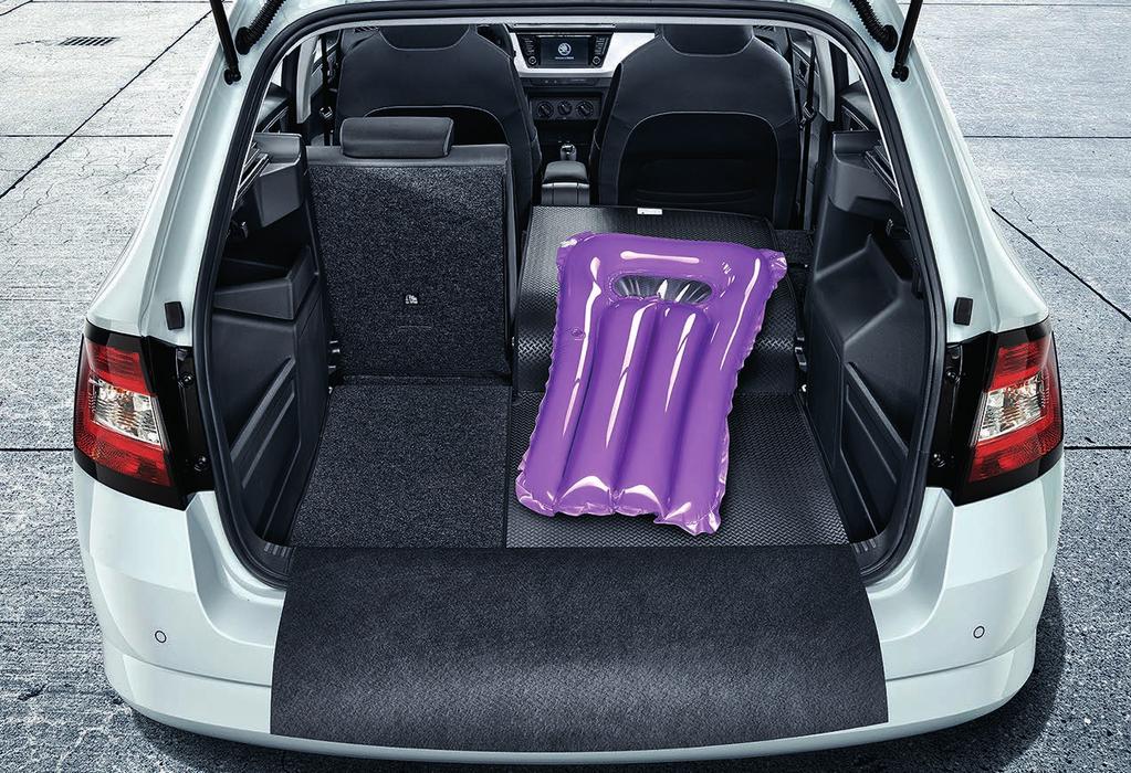 Fold-out rubber/textile boot mat 6V9 061 210 Fabia Combi (NJ5) Material: Textile, plastic (PET + SBR/PE + copolymer) Colour: Black Practical addition Varied uses Quality Practical additions to the