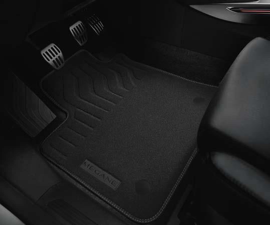 Floor mats 01 Premium textile floor mats Made to measure, they guarantee total protection for your cabin s flooring.