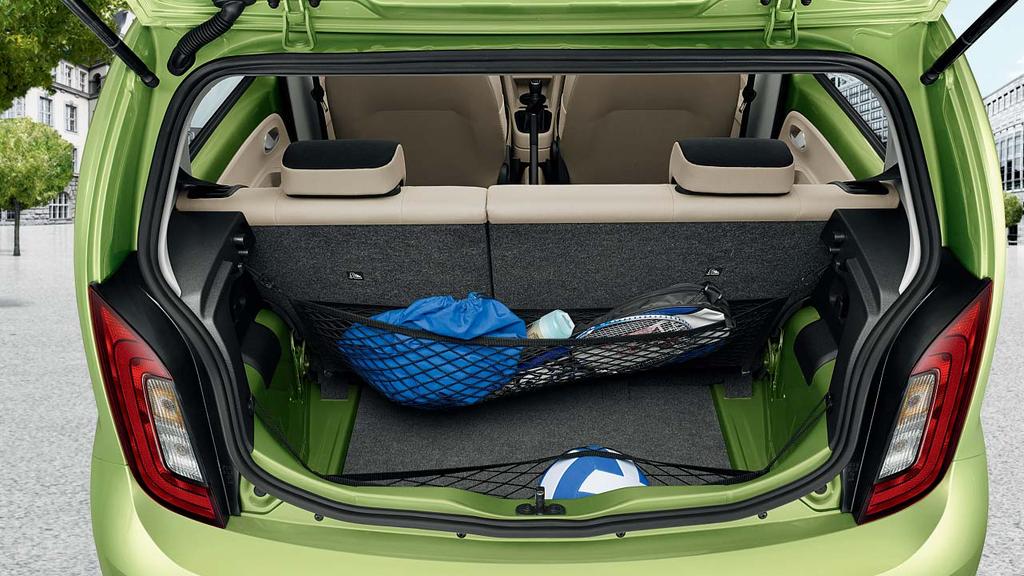 Its luggage compartment offers enough room for all the things you need in the city.