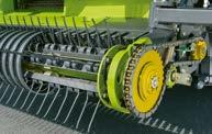 The powerful, controlled rake with four or five tine rows enables a clean crop take-up.