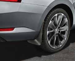 ACCESSORIES ŠKODA Genuine Accessories add style to your car while enhancing its utility.