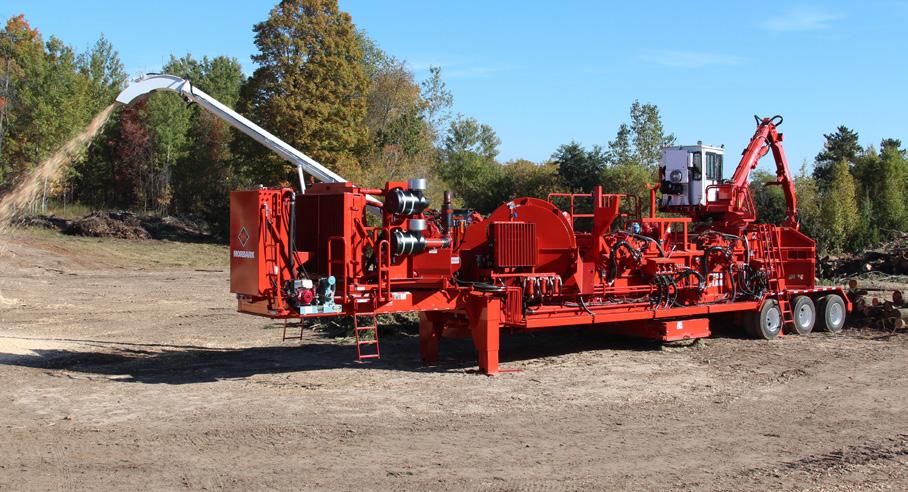 2755 FLAIL CHIPARVESTOR Three top feed rollers mounted on yoke assemblies and five stationary bottom feed rollers Dual horizontal chain flails with patented segmented drums equipped with eight flail