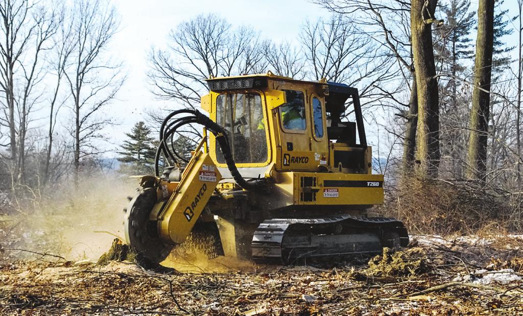 RAYCO T260 HYDRA-STUMPER The easy-to-transport T260 is a compact powerhouse for high-production stump removal, with 260 hp in a chassis that weighs only 22,400 lb.