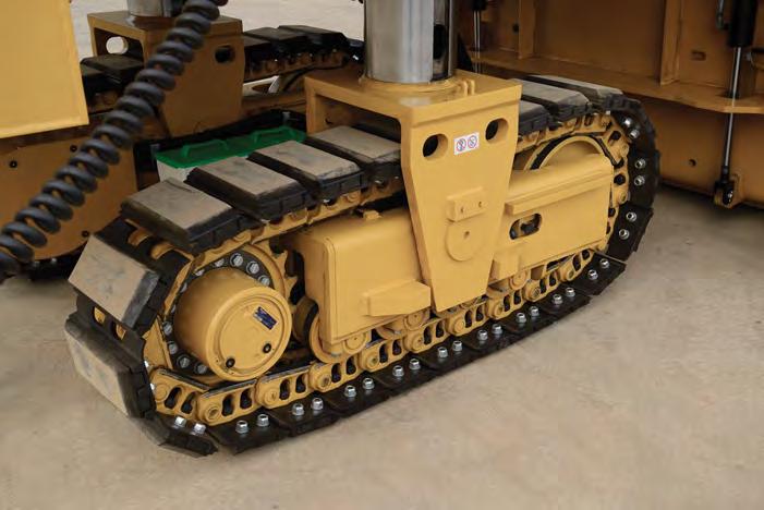 based on proven Cat track design and components Tracks automatically adjust to provide ideal tension Track pads are easily replaceable with bolt-on design EXCELLENT MANEUVERABILITY Four steering