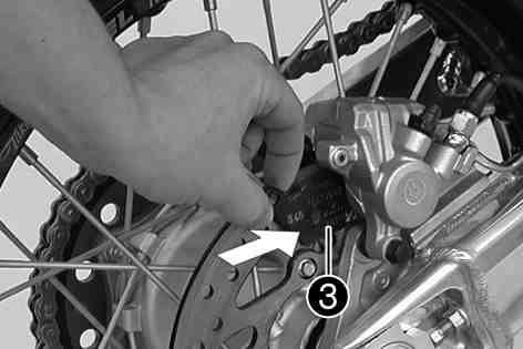 Brake linings available from accessory suppliers are often not tested and approved for use on KTM vehicles.