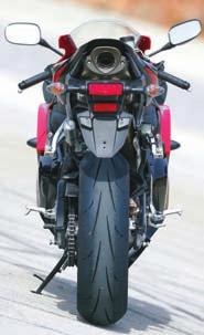 sigurnosti u prometu. Od svih testiranih motocikala na ovome ćete najlakše zaraditi kaznu za prebrzu vožnju.