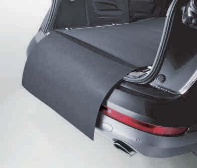 Provides the bumper with better protection against damage when loading or unloading the luggage compartment.