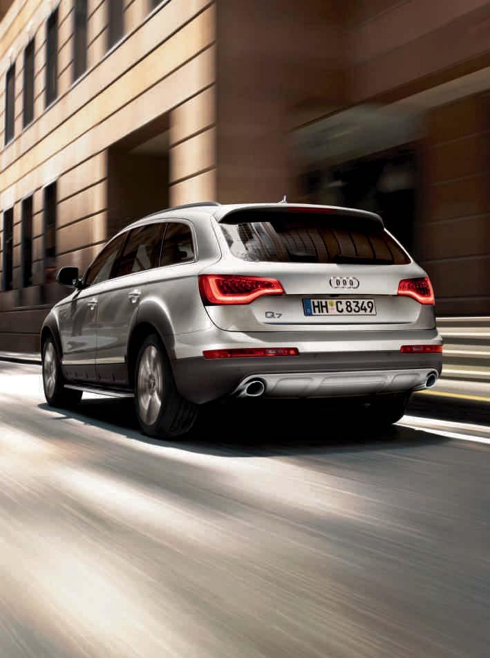 Look good on any road. Even where there aren t any roads. 7 The offroad style package emphasises the athleticism of the Audi Q7 as well as its offroad qualities.