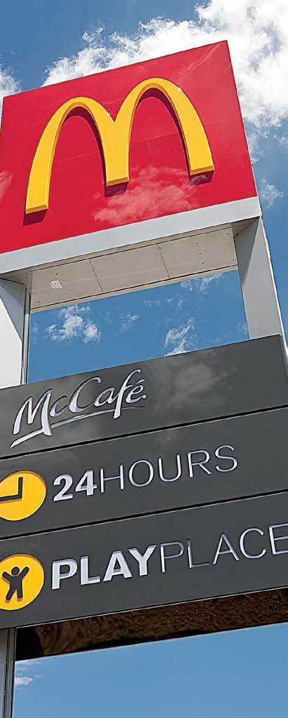 Spoločnosť McDonald s sa zaviazala poskytovať svojim zákazníkom absolútne bezpečné jedlo a nápoje. To si vyžaduje spoluprácu s našimi dodávateľmi, ktorí kontrolujú, testujú a sledujú všetky prísady.
